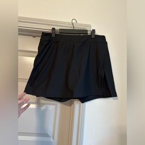 Outdoor Voices exercise skirt- sz. XL.